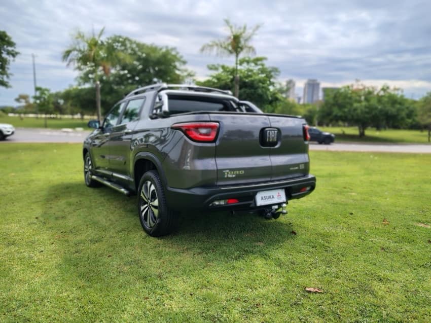 Fiat TORO 1.3 TURBO 270 FLEX VOLCANO AT6 2025/2025