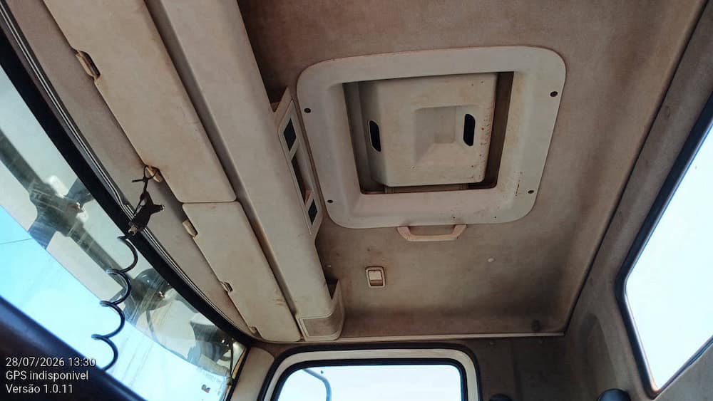 VOLKSWAGEN 26.280 CRM 6X4