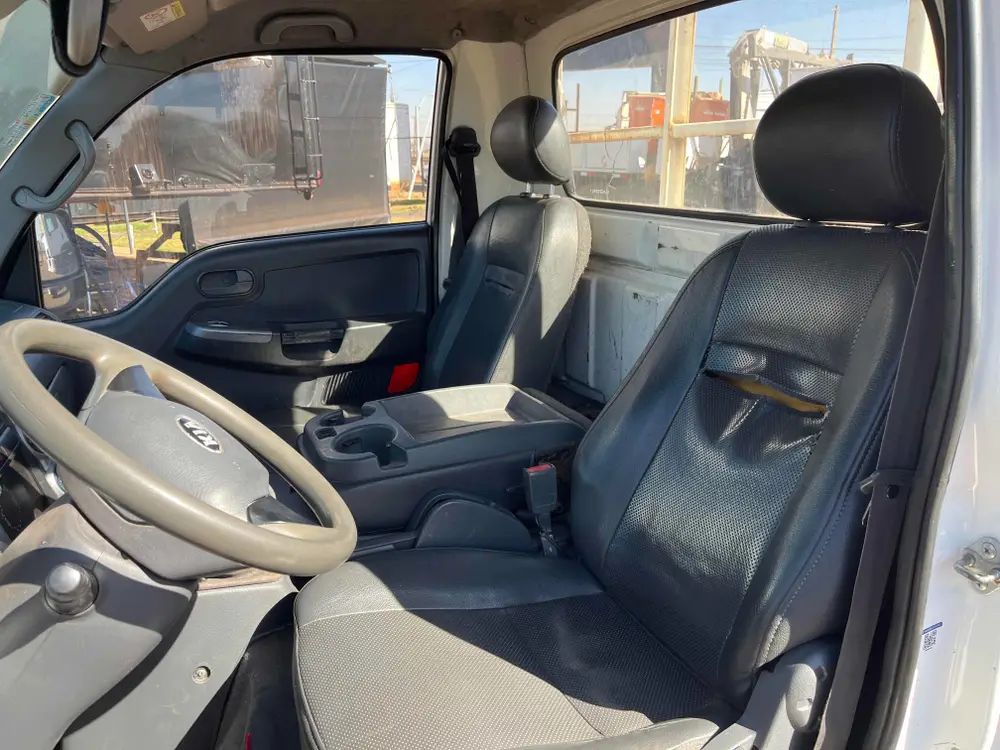 Kia Bongo K-2500 STD 4x2 RS (cab. simples)
