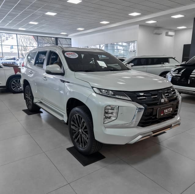 Mitsubishi PAJERO SPORT 2.4 16V MIVEC TURBO DIESEL LEGEND AWD AUTOMÁTICO 2024/2025
