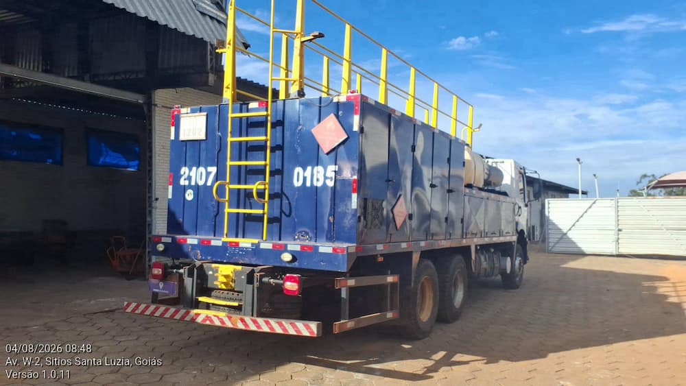 VOLKSWAGEN 26.280 CRM 6X4