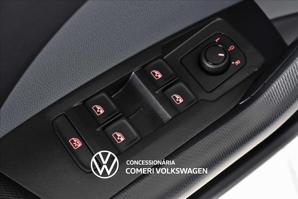 2027 VOLKSWAGEN T-CROSS 1.0 200 TSI TOTAL FLEX SENSE AUTOMÁTICO