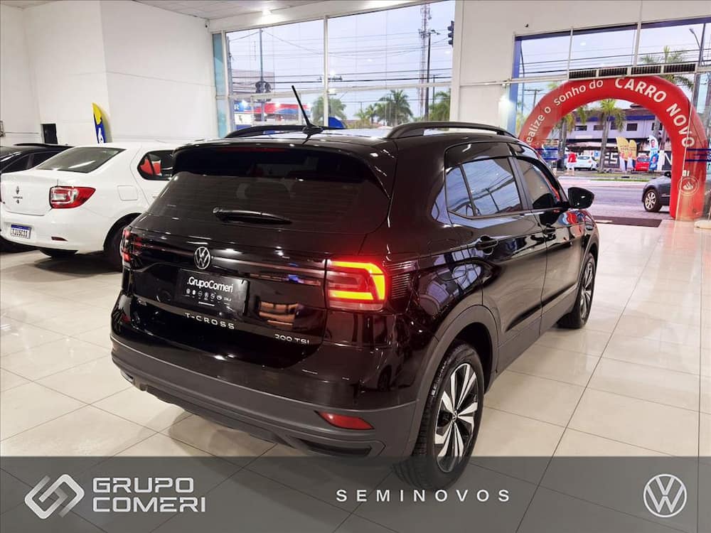 2024 VOLKSWAGEN T-CROSS 1.0 200 TSI TOTAL FLEX AUTOMÁTICO