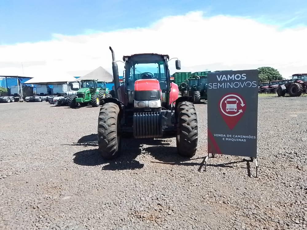 CASE TRATOR CASE FARMALL 110A
