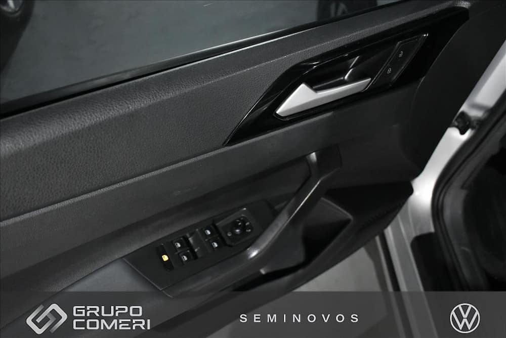2021 VOLKSWAGEN NIVUS 1.0 200 TSI TOTAL FLEX HIGHLINE AUTOMÁTICO