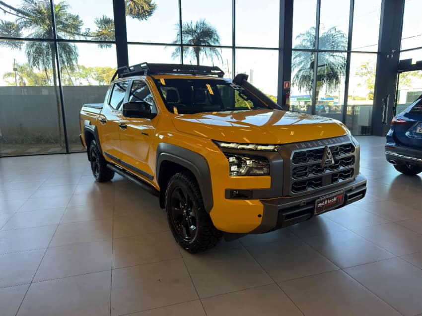 MITSUBISHI TRITON SAVANA 2.4 D 4X4 AT