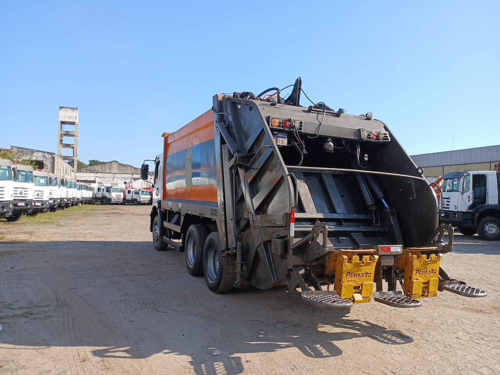 Volkswagen 24-260 E Constel. 6x2 2p (diesel)(E5)