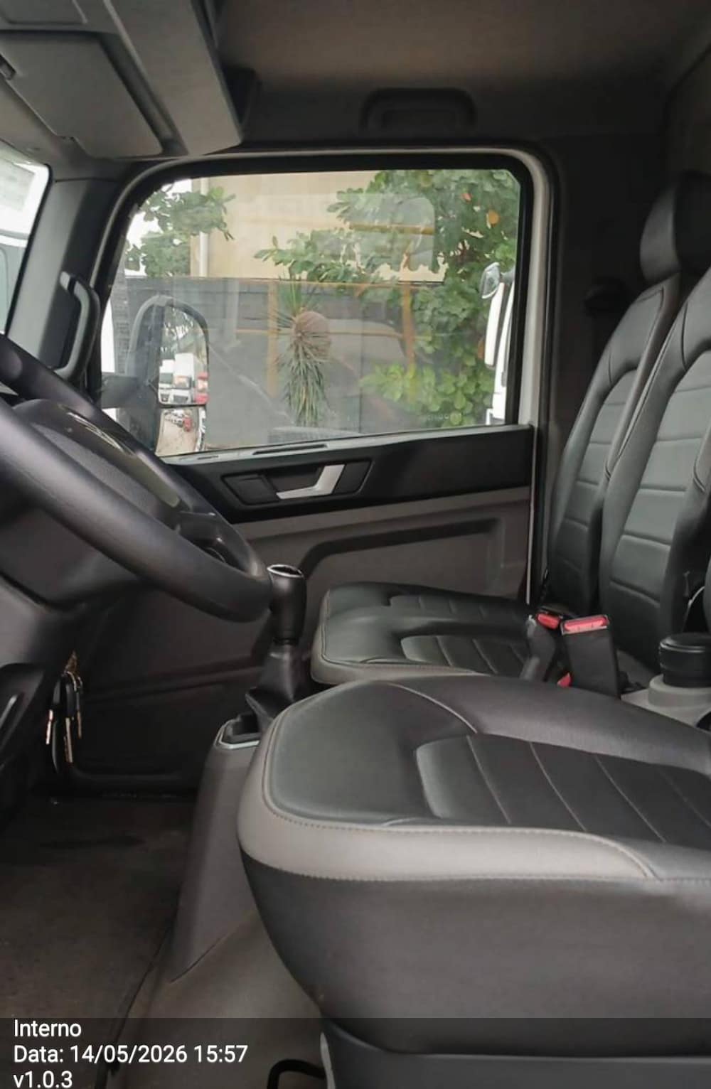 VOLKSWAGEN 9-170 DELIVERY 2P DIESEL E5