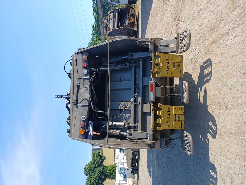Volkswagen 24-260 E Constel. 6x2 2p (diesel)(E5)