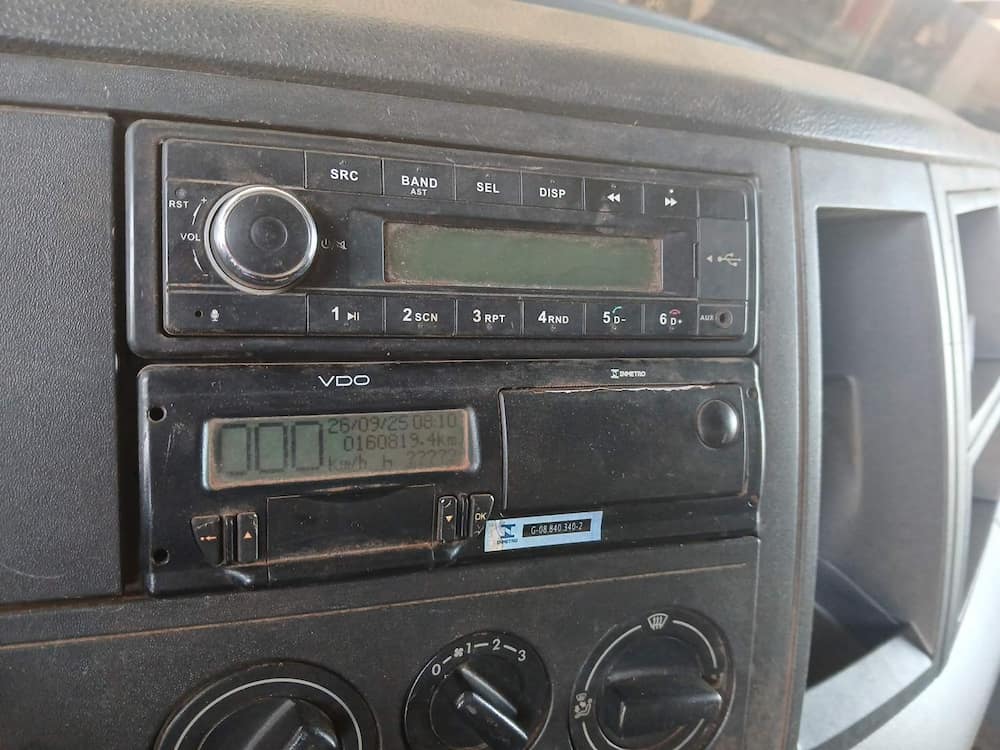 Volkswagen 31.330 Constellation 31.330 E DC