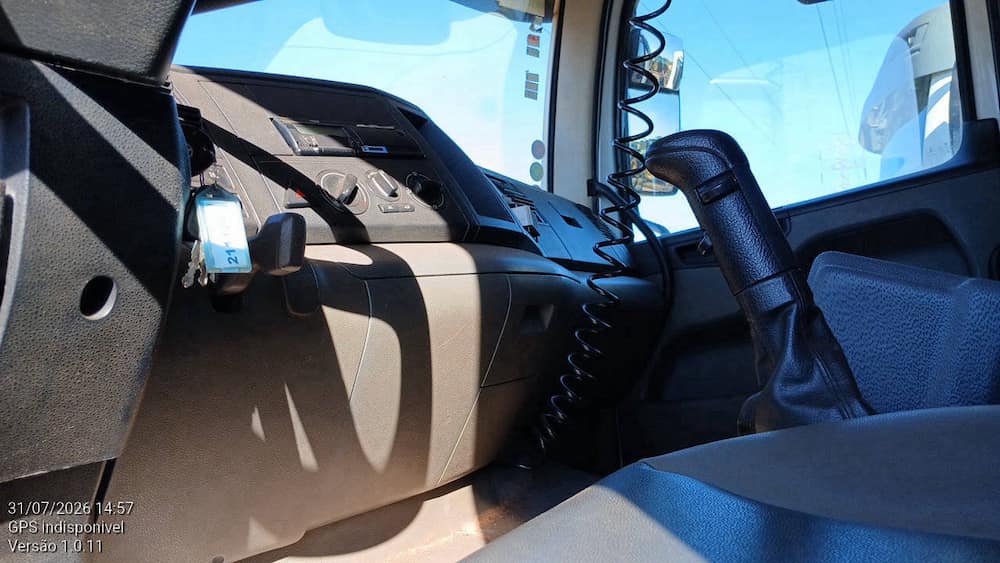 VOLKSWAGEN 31.330 6X4