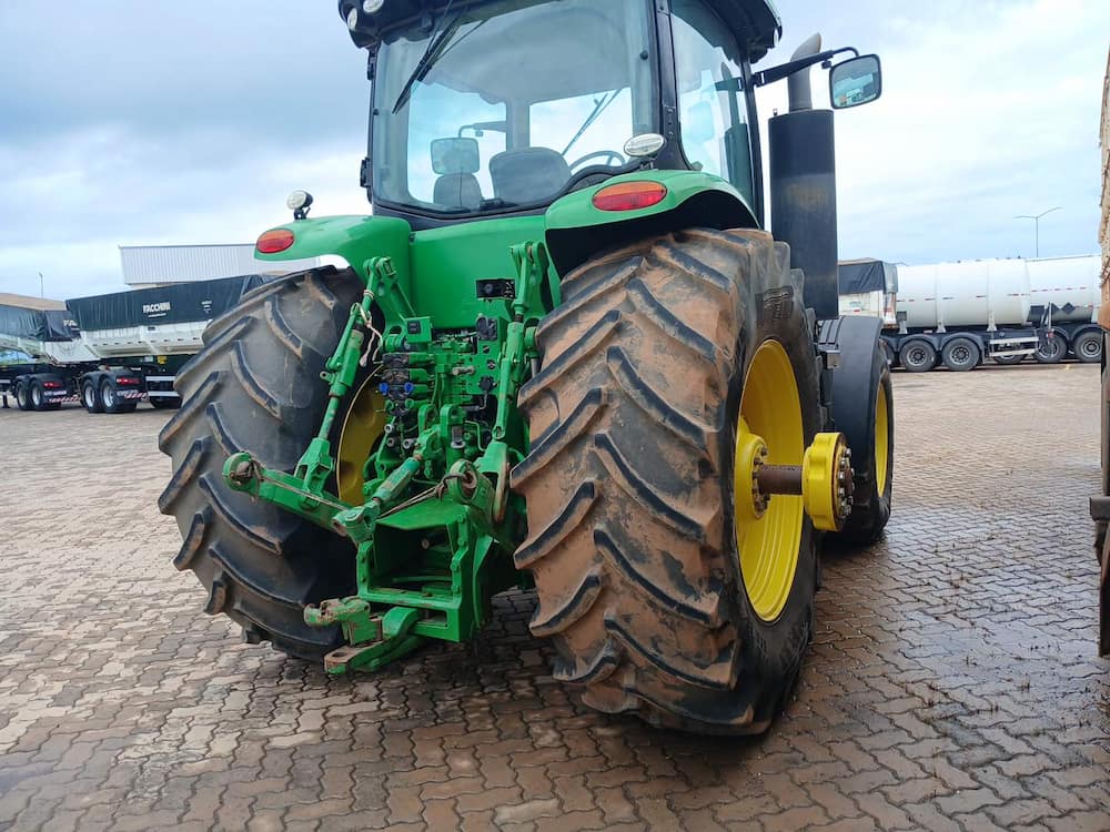 JONH DEERE 8270R