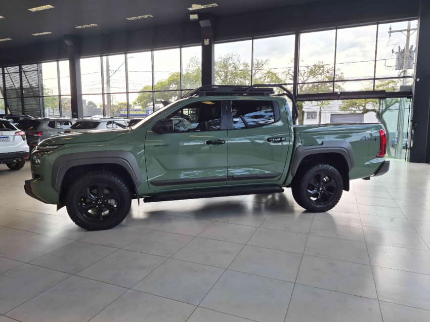 Mitsubishi TRITON 2.4 BITURBO DIESEL CD SAVANA 4X4 AUTOMÁTICO 2025/2026