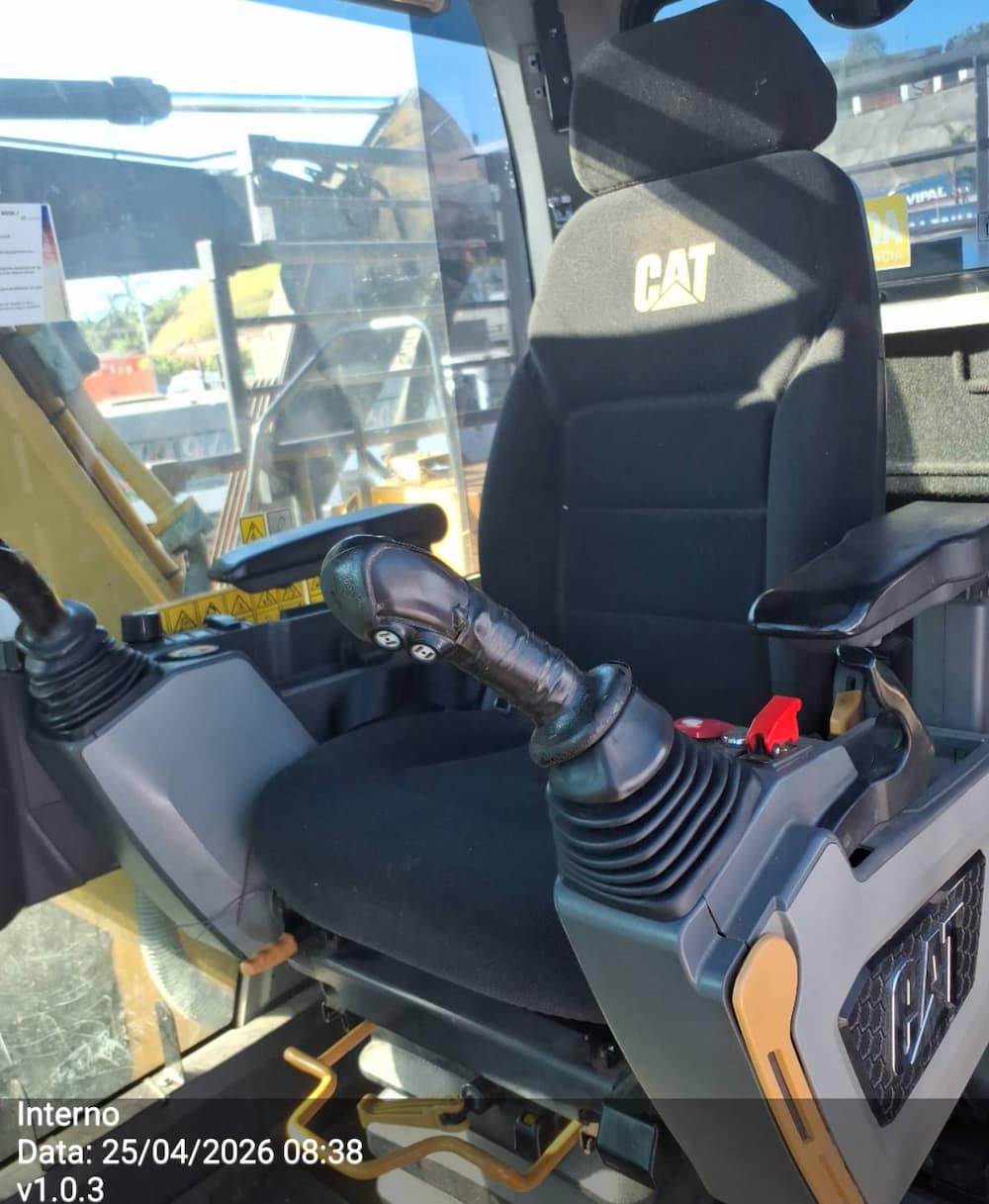 CATERPILLAR CAT 320
