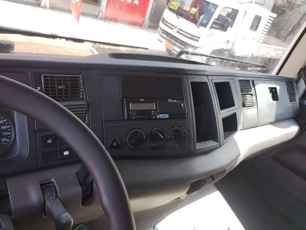 Volkswagen 17-260 E Constel. 4x2 2p (diesel) (E5)