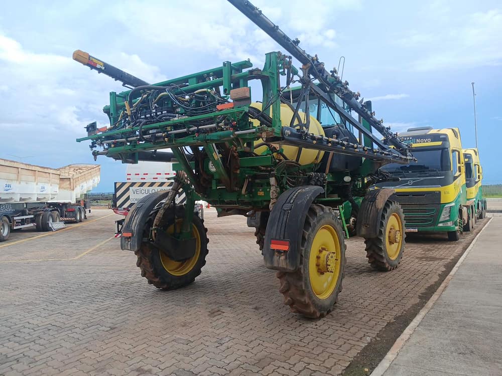 JOHN DEERE M4025