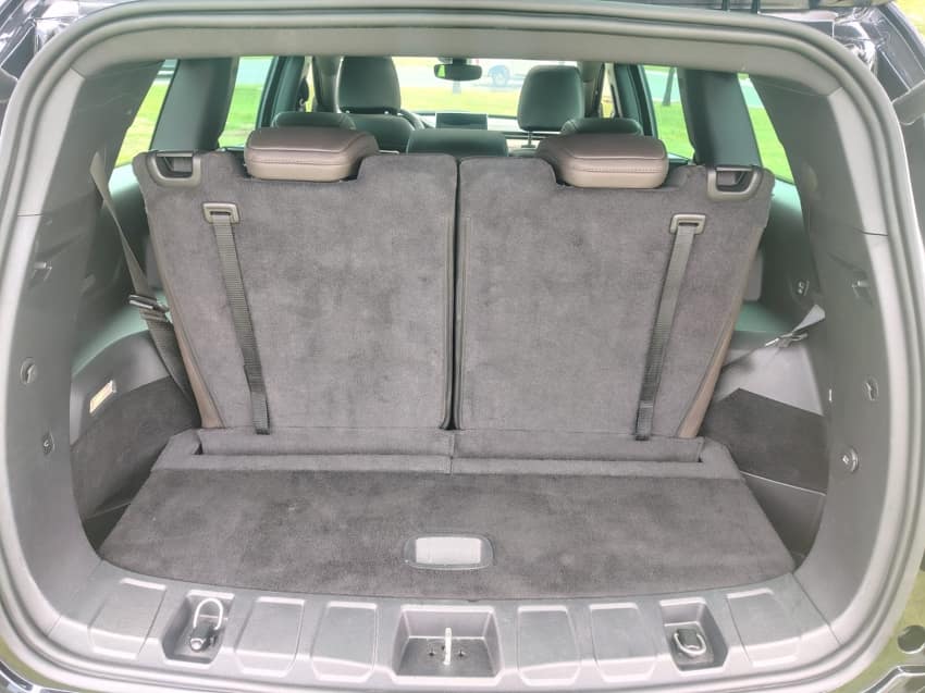 JEEP COMMANDER 2.0 TD380 TURBO DIESEL OVERLAND AT9
