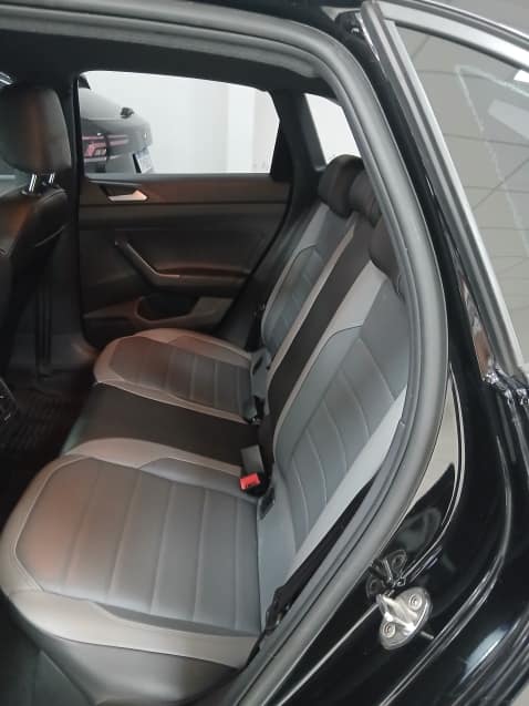 Volkswagen NIVUS 1.0 200 TSI TOTAL FLEX HIGHLINE AUTOMÁTICO