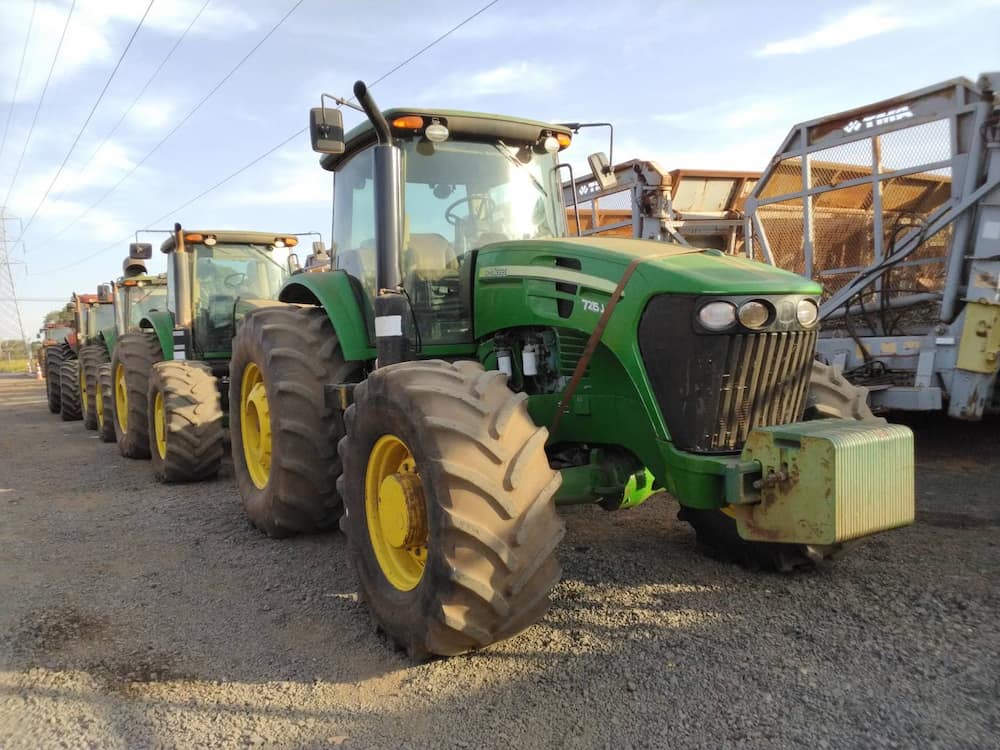 JOHN DEERE TRATOR JOHN DEERE 7215J