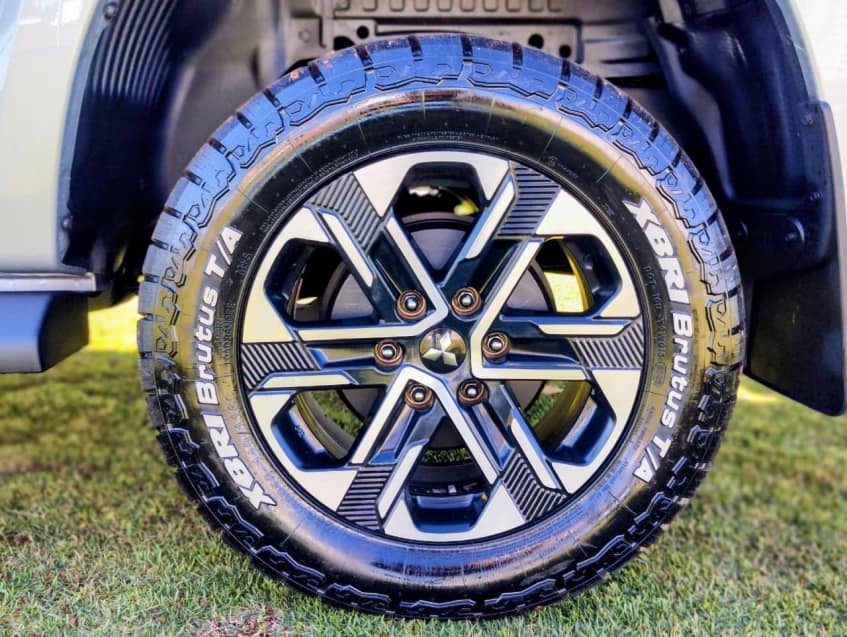 Mitsubishi L200 TRITON 2.4 16V TURBO DIESEL SPORT HPE-S CD 4P 4X4 AUTOMÁTICO