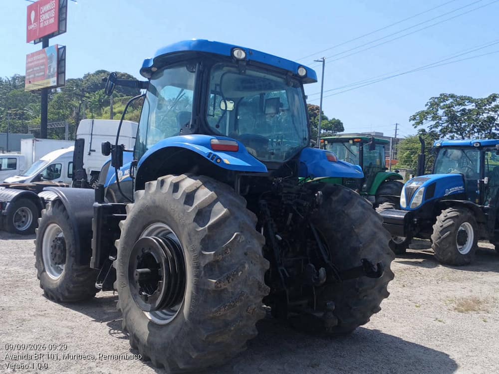 NEW HOLLAND T7205