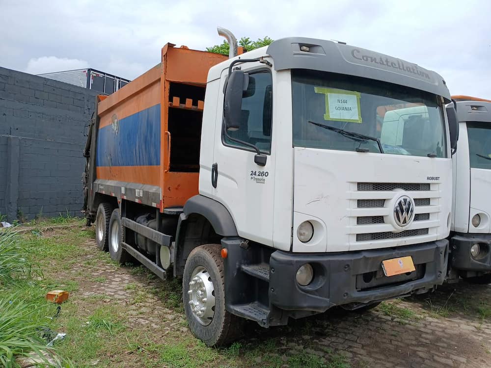 Volkswagen 24-260 E Constel. 6x2 2p (diesel)(E5)