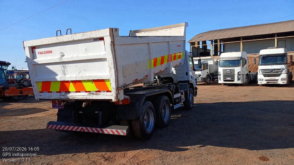 MERCEDES-BENZ ATEGO 2426