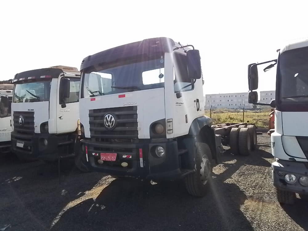 VOLKSWAGEN 26.280 CRM 6X4