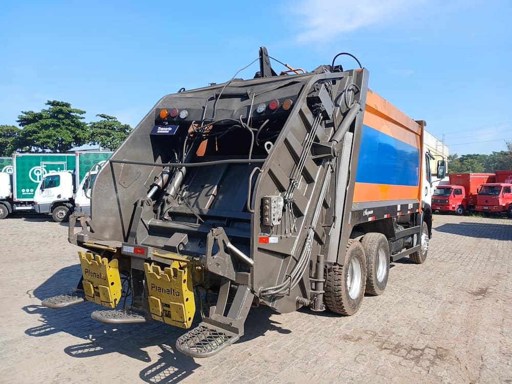 Volkswagen 24-260 E Constel. 6x2 2p (diesel)(E5)
