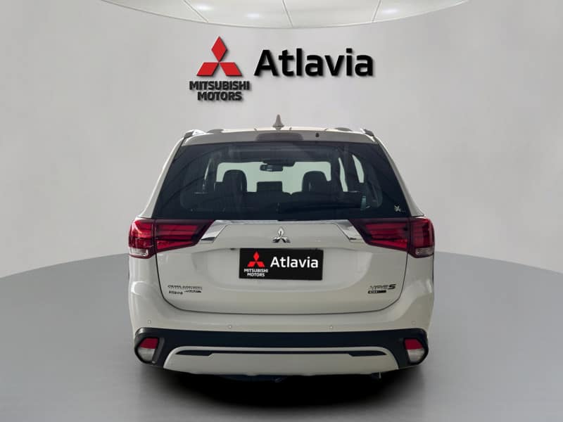 Mitsubishi Outlander 2.2 HPE -S