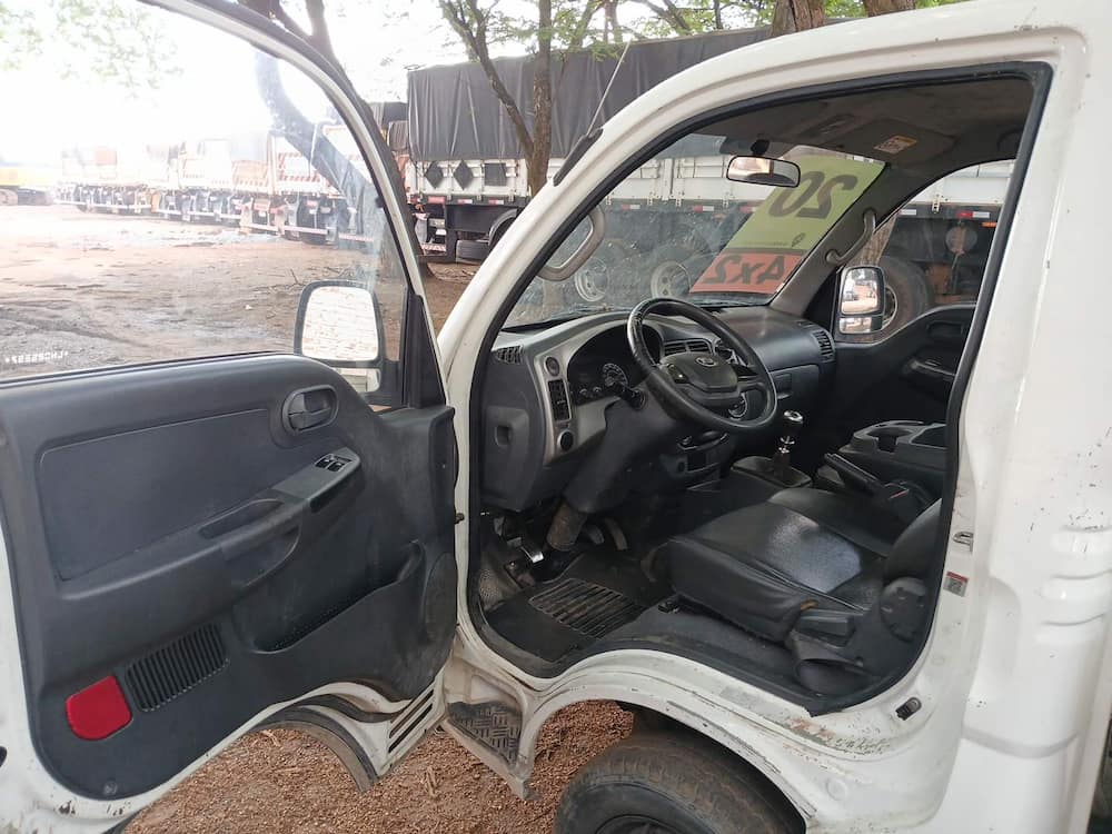 Kia Bongo K-2500 STD 4x2 RS (cab. simples)