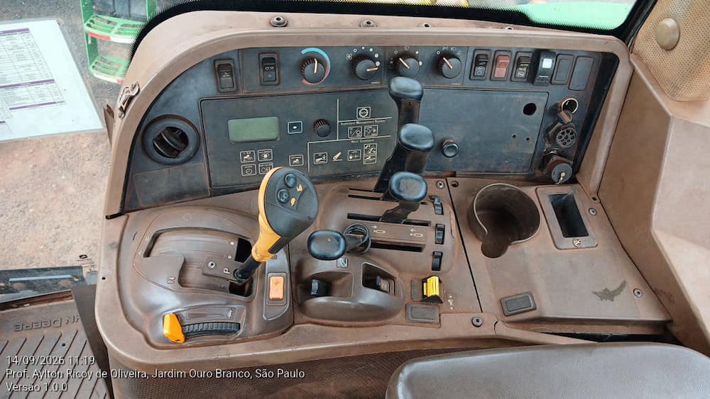 JOHN DEERE TRATOR AGRICOLA JOHN DEERE 7230J