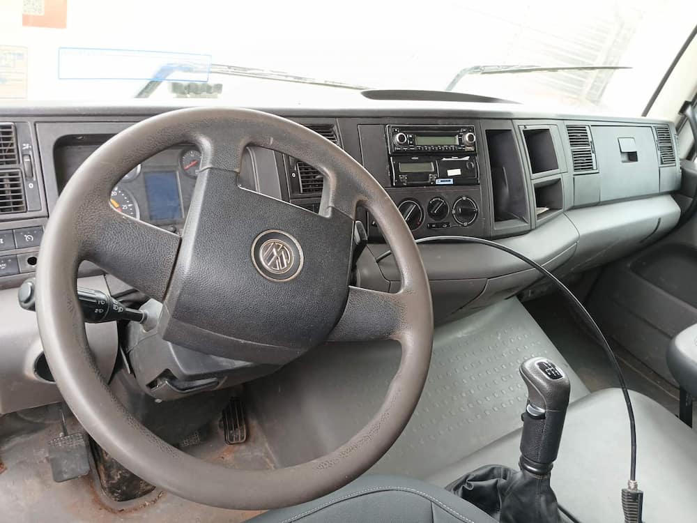 Volkswagen 31.330 Constellation 31.330 E DC