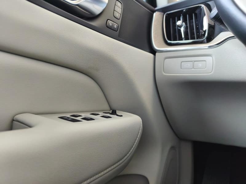 VOLVO XC 60 T8 PLUS HÍBRIDO 2024