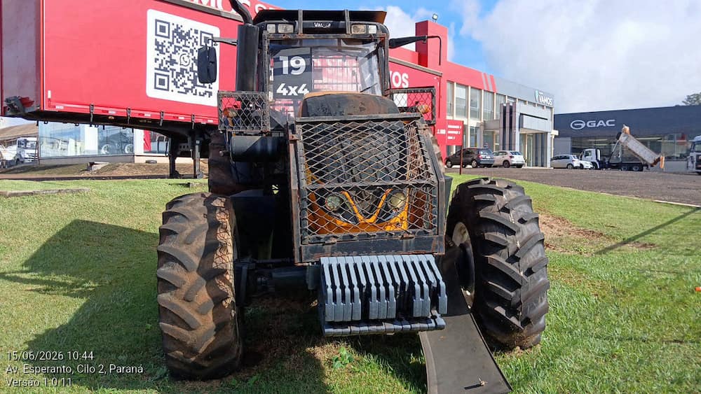 VALTRA BH 224 HiTECH