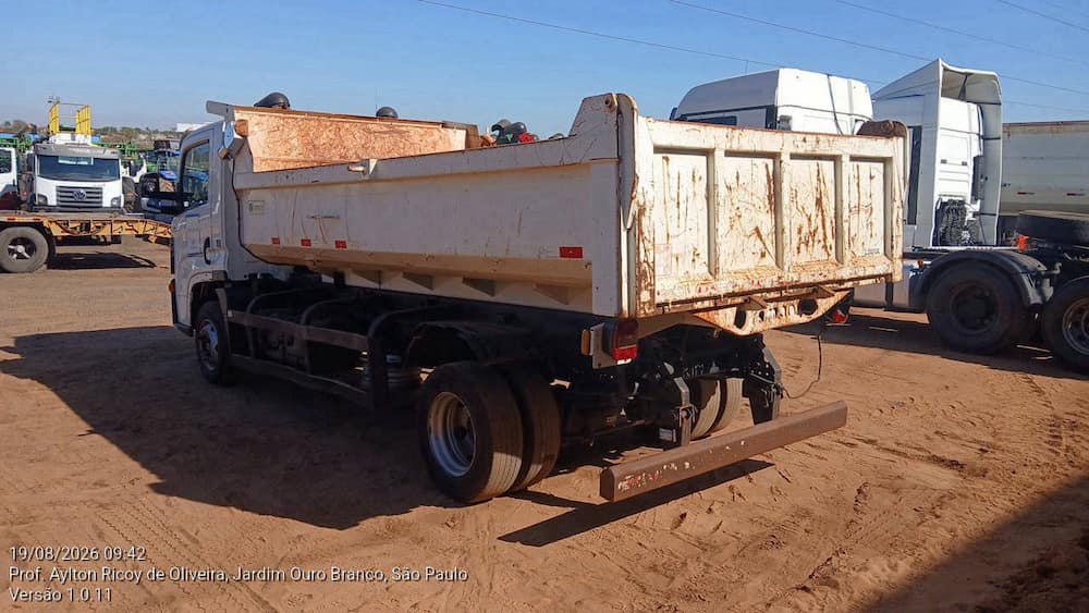 VOLKSWAGEN 11-180 DELIVERY 2P DIESEL E5