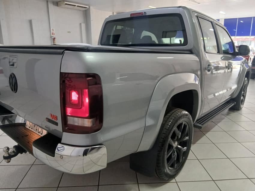 Volkswagen AMAROK 3.0 V6 TDI DIESEL HIGHLINE CD 4MOTION AUTOMÁTICO