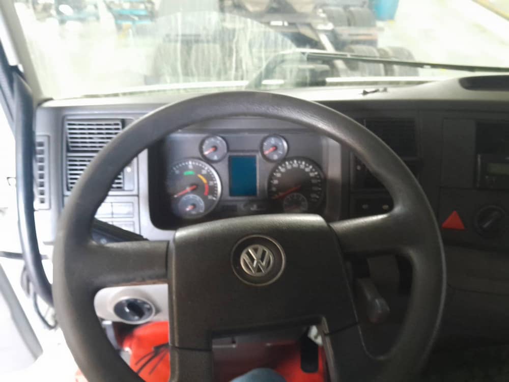 Volkswagen 25.420 Constellation 25.420 E DC Tractor V Tronic