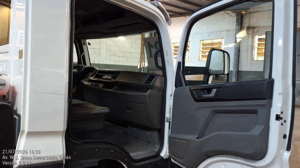 VOLKSWAGEN 9-170 DELIVERY 2P DIESEL E5