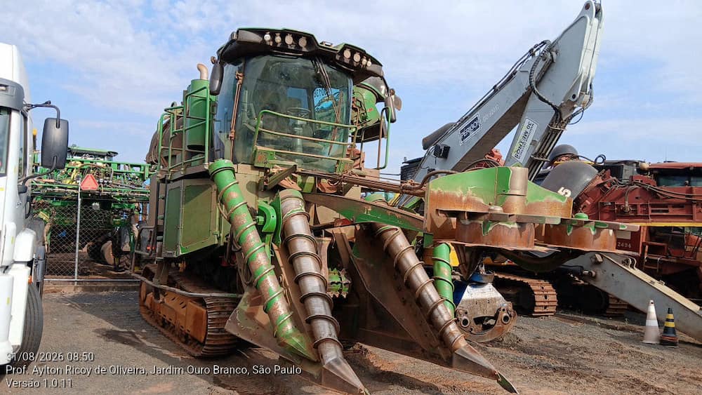 JOHN DEERE CH570