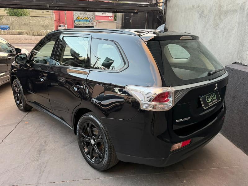 Mitsubishi Outlander 2.0 160cv 5p