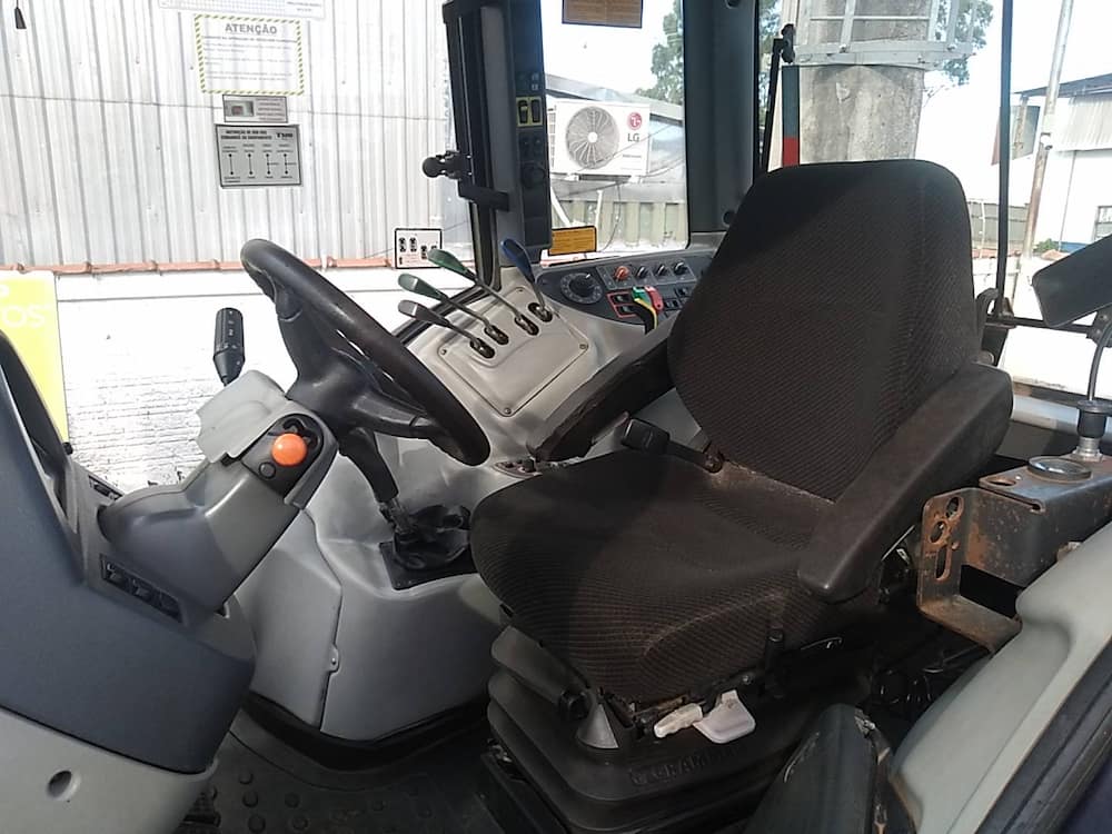 VALTRA BH 224 HiTECH