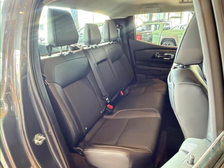 Mitsubishi TRITON 2.4 BITURBO DIESEL CD HPE-S 4X4 AUTOMÁTICO 2027/2027