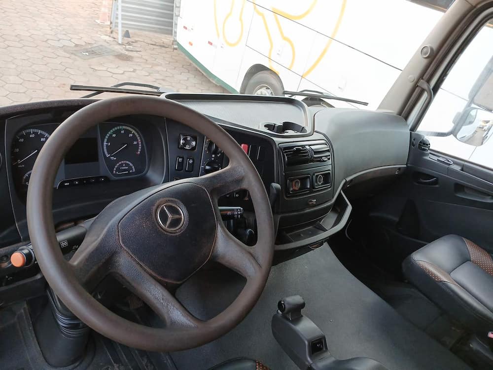 Mercedes-Benz Axor 3344 S (6X4)