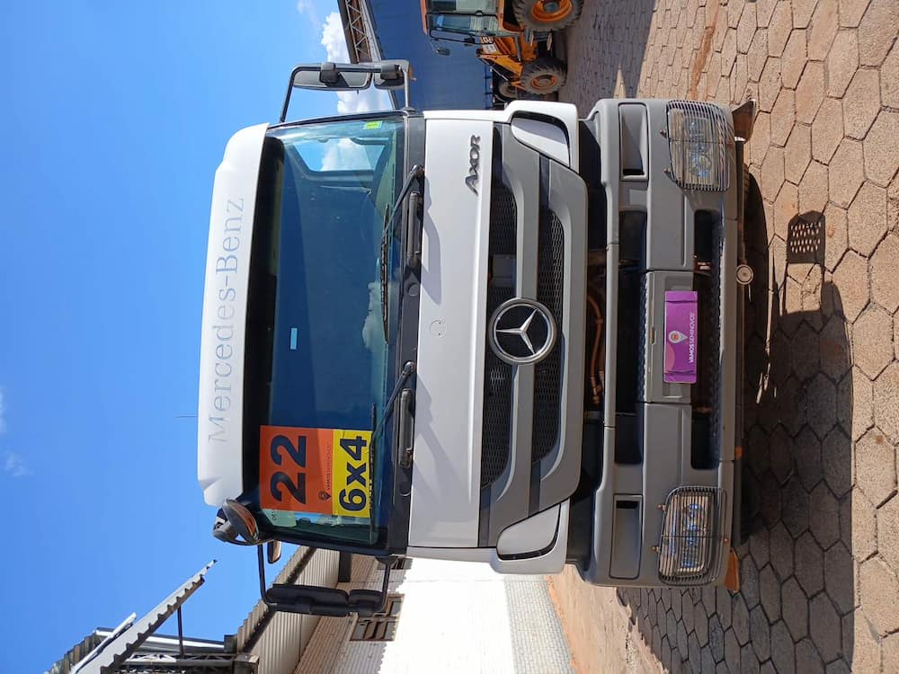 Mercedes-Benz Axor 3344 S (6X4)
