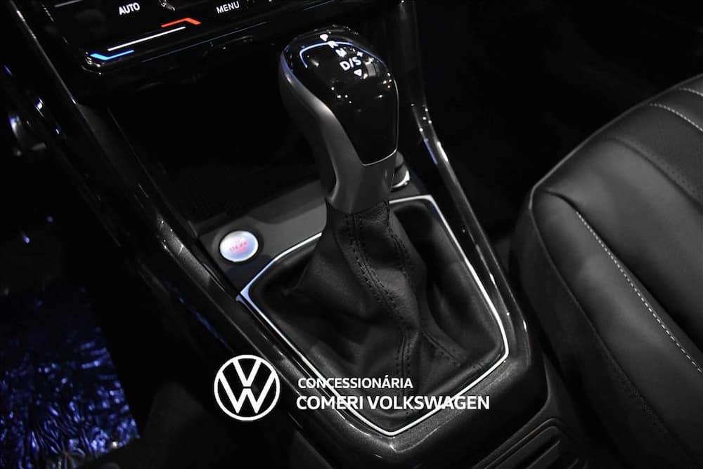 2027 VOLKSWAGEN T-CROSS 1.4 250 TSI TOTAL FLEX HIGHLINE AUTOMÁTICO
