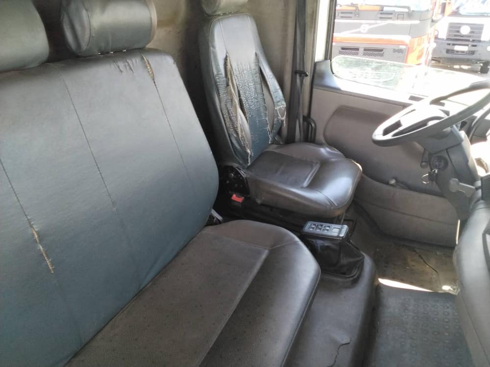 Volkswagen 24-260 E Constel. 6x2 2p (diesel)(E5)