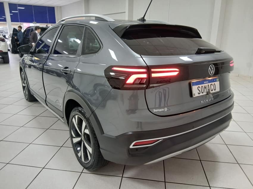 Volkswagen NIVUS 1.0 200 TSI TOTAL FLEX HIGHLINE AUTOMÁTICO 2023/2023