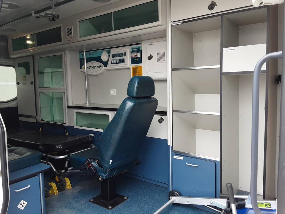 MERCEDES-BENZ 416 ALLT AMBULANCIA