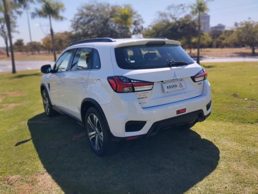 Mitsubishi OUTLANDER SPORT 2.0 MIVEC FLEX HPE AUTOMÁTICO